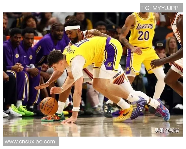2000年湖人与国王的激烈对决回顾与赛季精彩瞬间分析